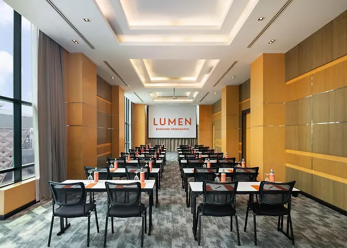 酒店 Lumen Srinakarin