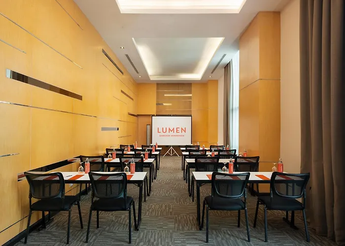 酒店 Lumen Srinakarin 4*