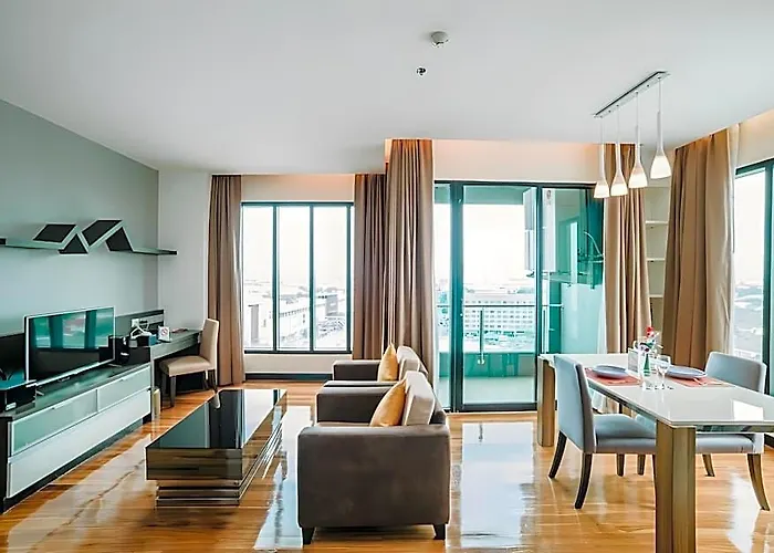 Hotel Lumen Srinakarin 4*