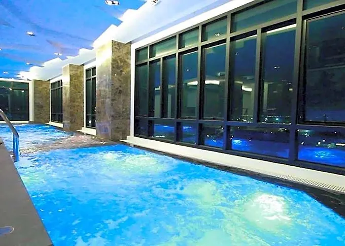 Lumen Srinakarin Hotel Bangkok